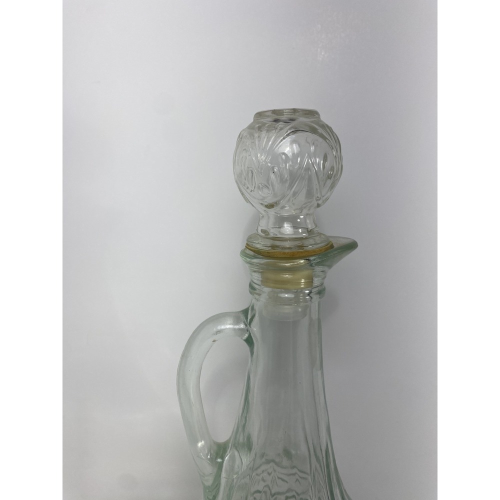 Vintage 1979 Mogen David Concord Wine Decanter Starburst Pattern Glass Stopper - Picture 2 of 6